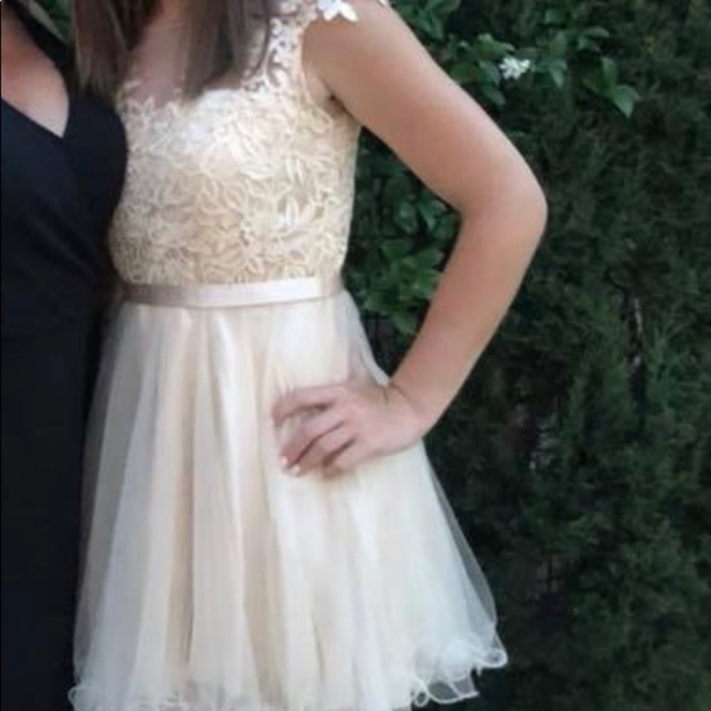 Dancing Queen Cream Dress Size M